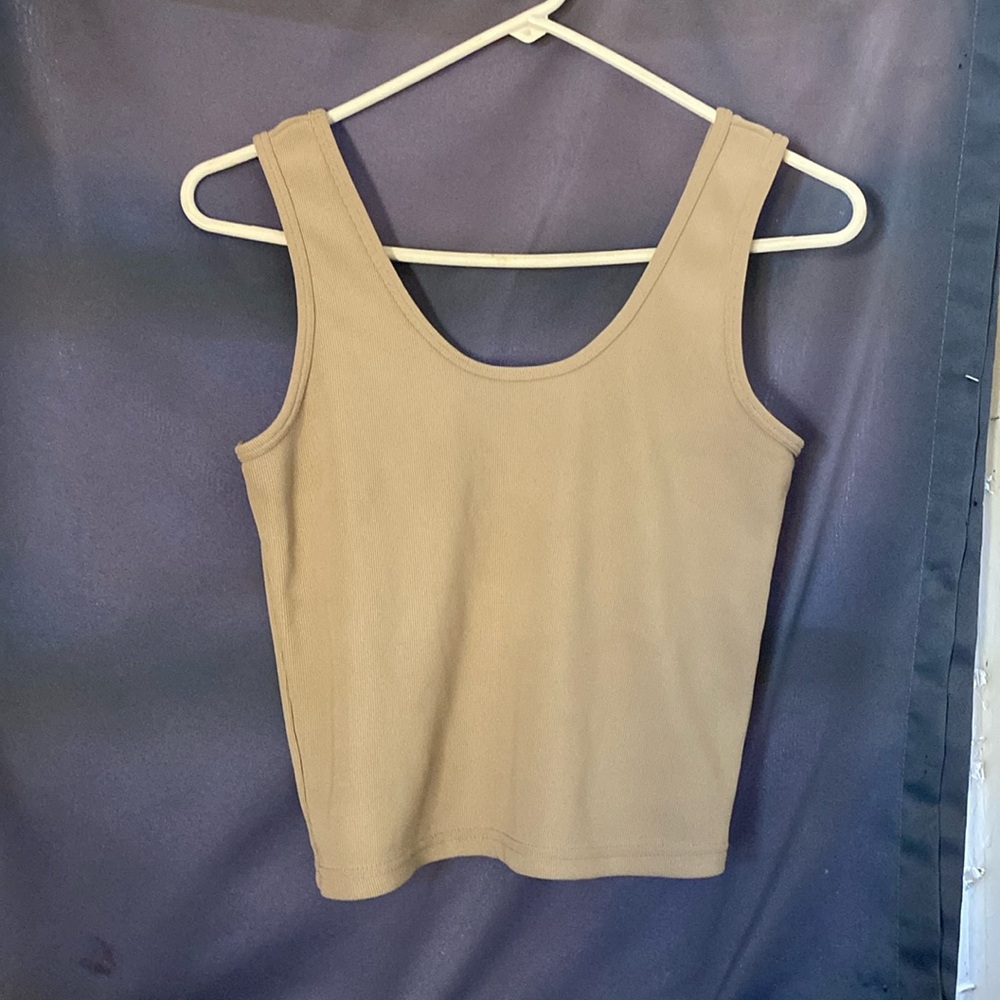 Beige bell bottom and tank top women set size medium